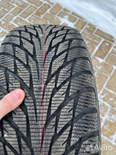 Nokian Tyres Hakkapeliitta R2 215/60 R16 99