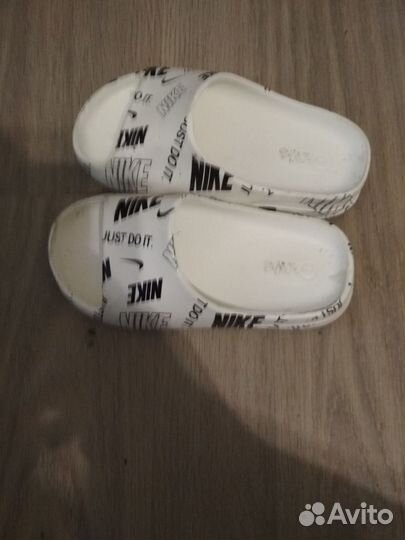 Сандали, сланцы