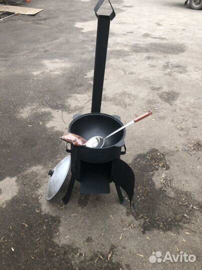 Казан чугунный 12 литров есть комплект с печкой