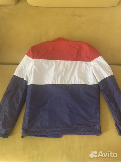 Ветровка uspa