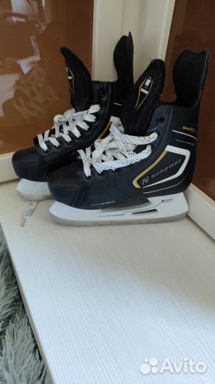 Хоккейные коньки bauer 39