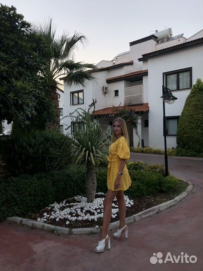 Летнее платье желтое