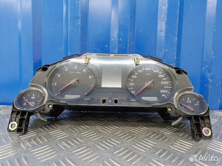 Щиток приборов Audi A8 D3 4.2 BFM 2004