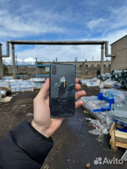 iPhone X, 64 ГБ