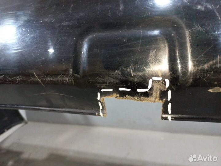 Бампер задний Toyota Land Cruiser 200