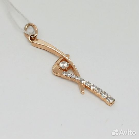 Золотая подвеска с фианитом