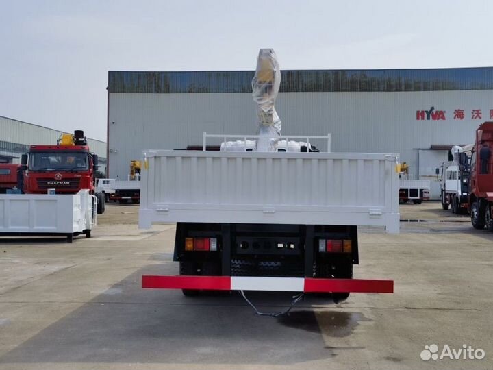 Isuzu Elf с КМУ, 2024