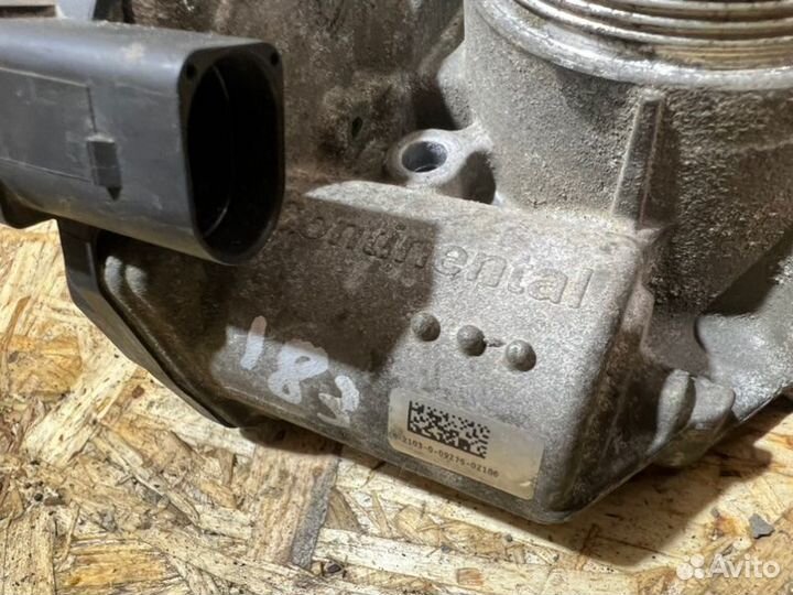 Дроссельная заслонка Audi A5 купе 2.0 2010