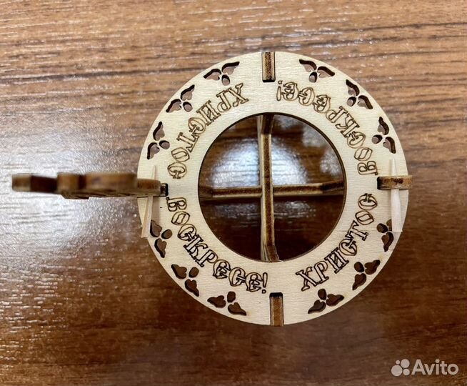 Пасхальная декоративная подставка для яйца