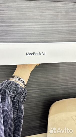 Macbook Air 15 8/256 gb Midnight