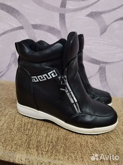 Кроссовки женские сникеры 35-36 размер