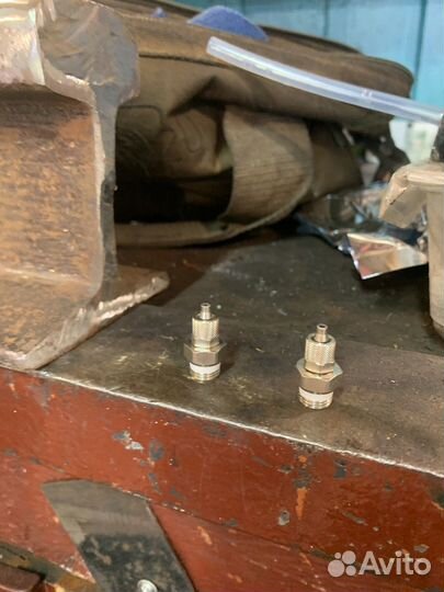 Camozzi 1/8 на трубку 5/3