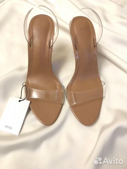 Босоножки Mango