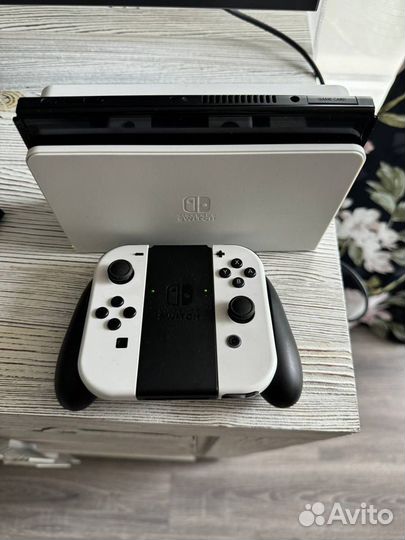 Игровая приставка nintendo switch oled