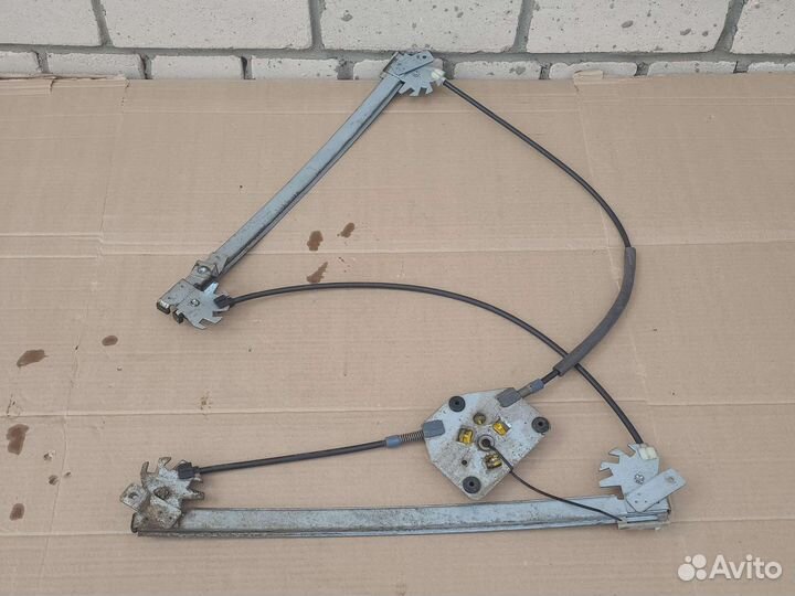 Стеклоподъемник передний левый Audi A4 B6