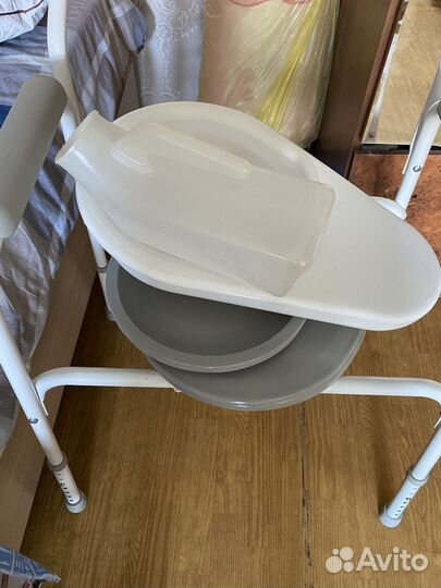 Прикроватный стул с туалетом