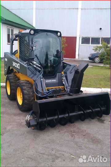 Правое стекло на мини-погрузчик John Deere 312D 314D 316D 318D 320D 324D 328D