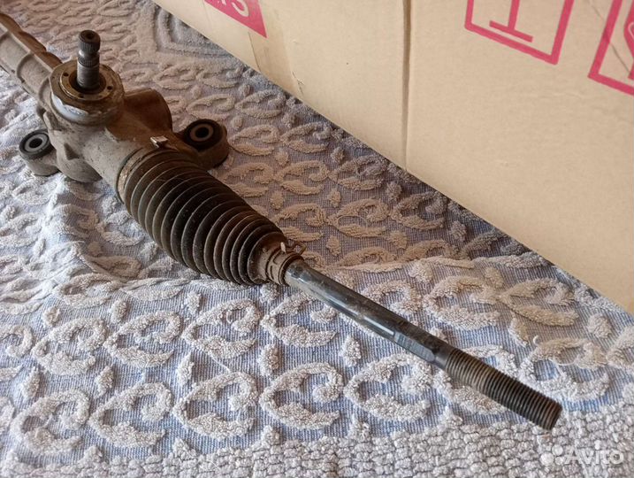 Рулевая рейка Toyota Prius NW20