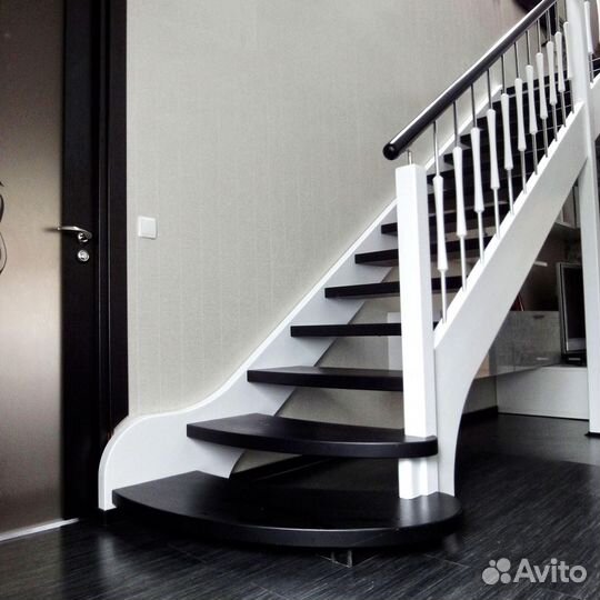 Ступени для лестниц и другие комплектующие К