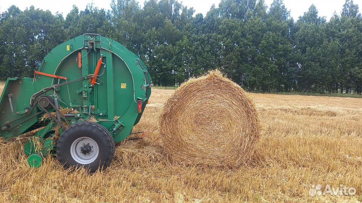 Сено в тюках так же есть солома