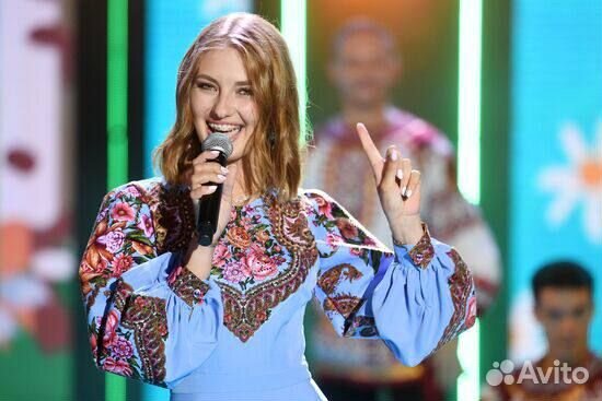 Педагог по вокалу, сольфеджио, фортепиано