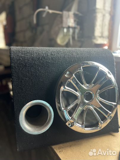 Активный сабвуфер