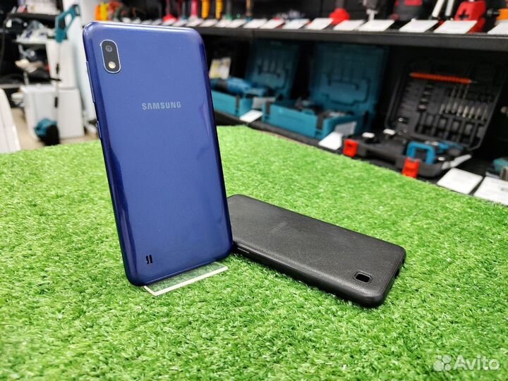 Samsung Galaxy A10, 2/32 ГБ