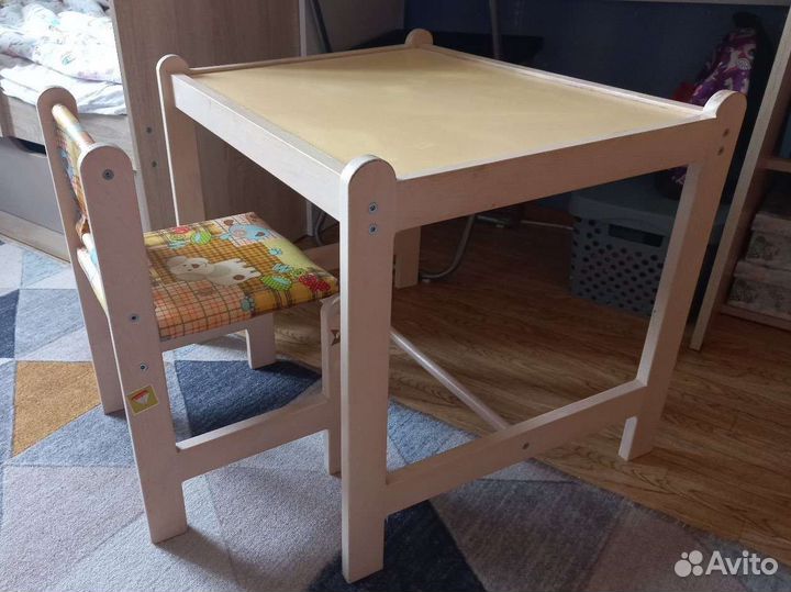 Стол детский со стулом