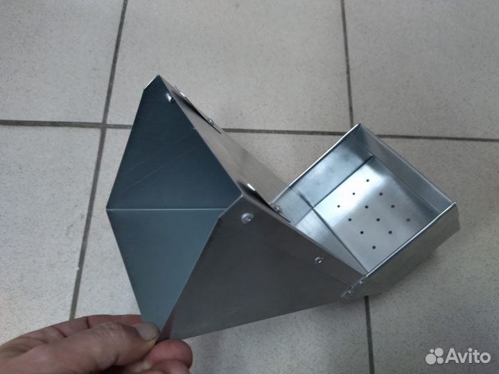 Кормушки бункерные для кроликов