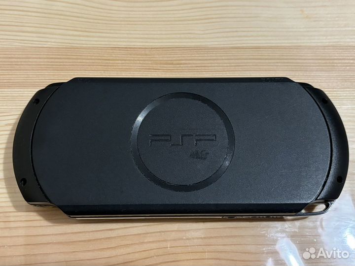 Sony PSP E1008 Street прошитая с играми Майнкрафт