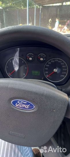 Ford Focus 1.8 МТ, 2006, 337 488 км