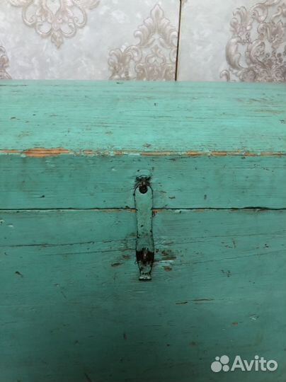 Сундук деревянный