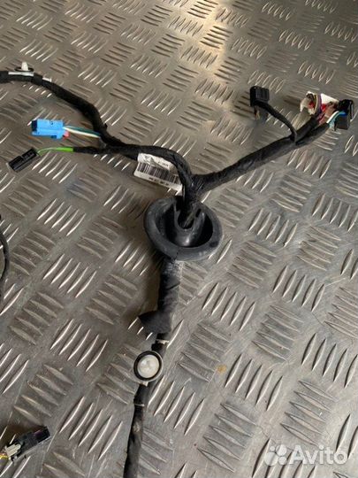 Проводка двери задняя левая Audi Q7 4M cvmd 2016