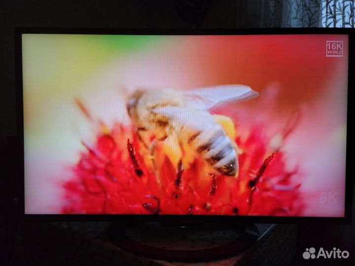 Телевизор Sony 47W808A