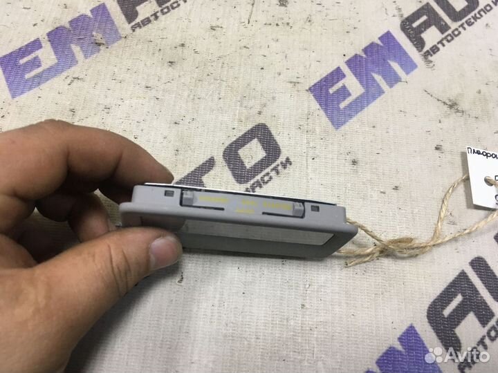 Плафон освещения салона бмв 730D F01 седан