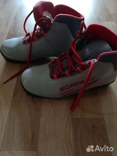 Ботинки лыжные 35