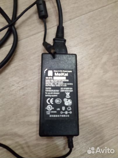 Блок питания для ноутбука