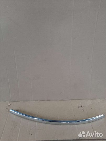 Молдинг переднего бампера Audi A6 C6