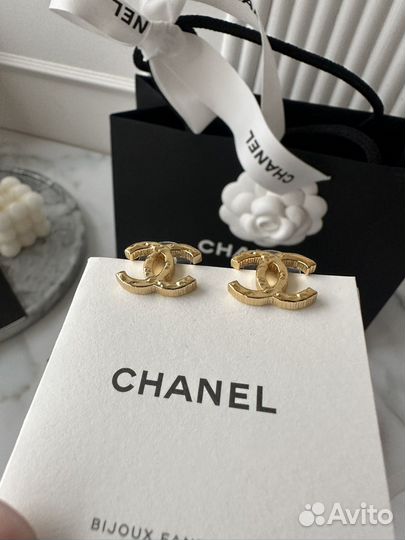 Серьги Chanel оригинал новые комплект бутика