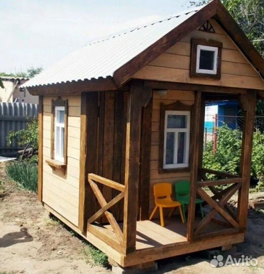 Песочница и домек детский