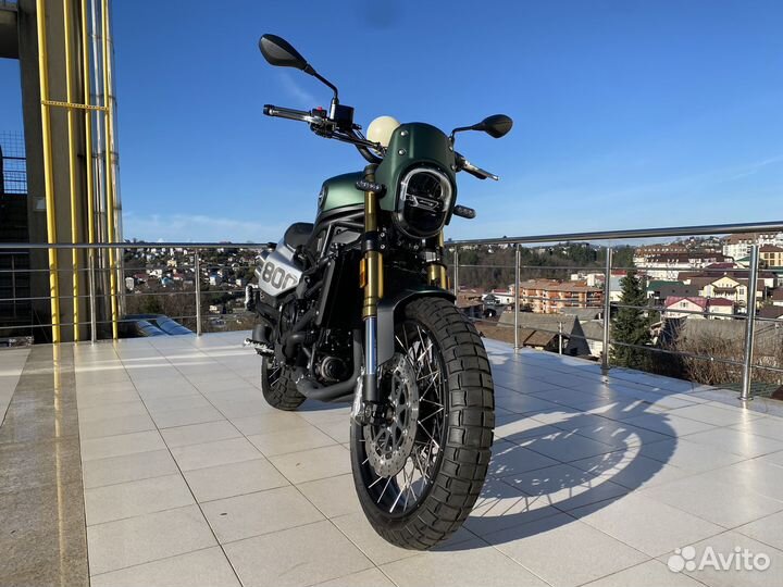 Мотоцикл скрамблер Benelli Leoncino 800 trail