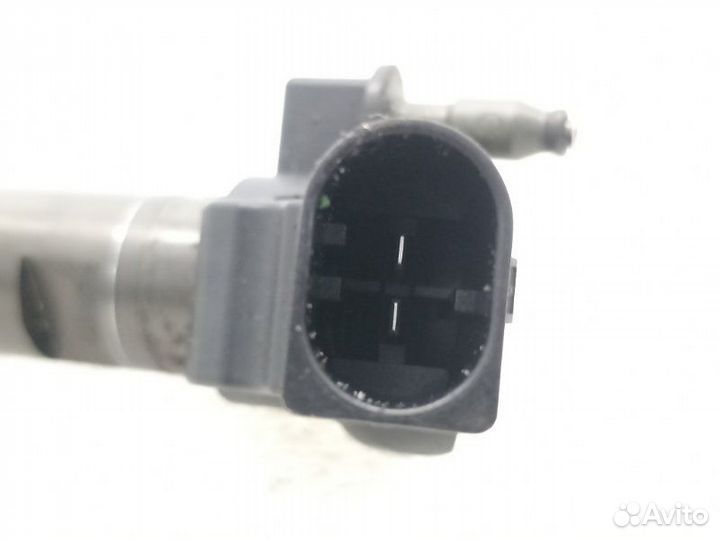 Форсунка топливная Audi Q5 8RB 2.0 caha 2009