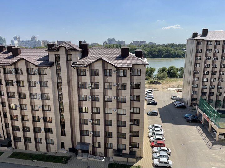 2-к. квартира, 56 м², 9/9 эт.