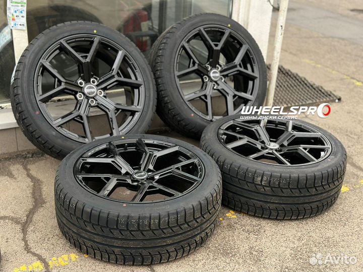 R22 Gripmax Stature H/T 275/40, PCD 5x120 DIA 72.6