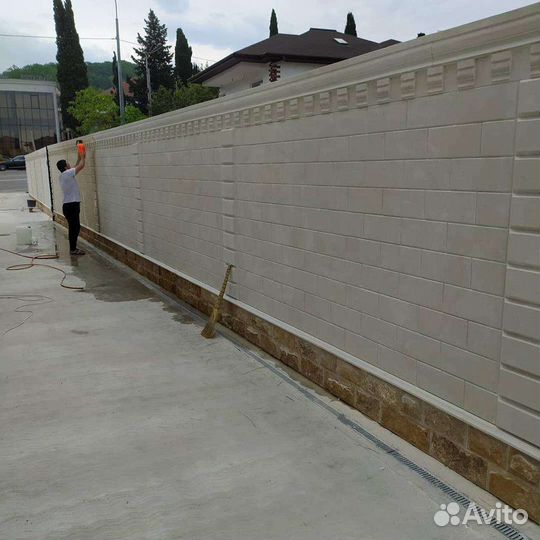 Облицовка фасада дагестанским камнем