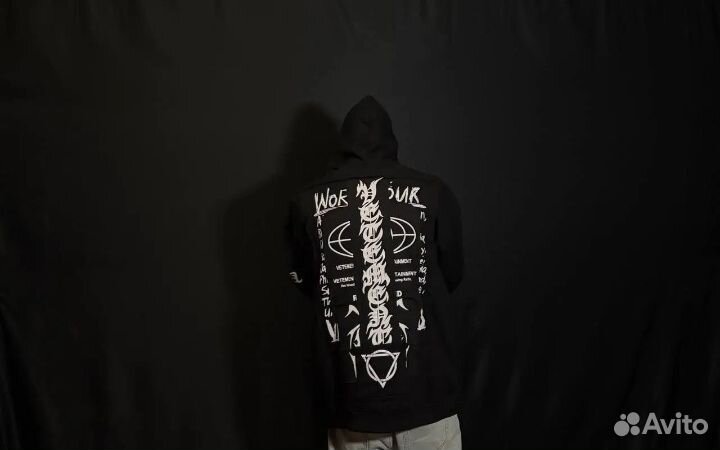 Худи vetemens hardcore на руках