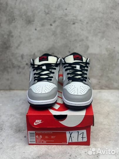 Кроссовки Nike SB Dunk Low