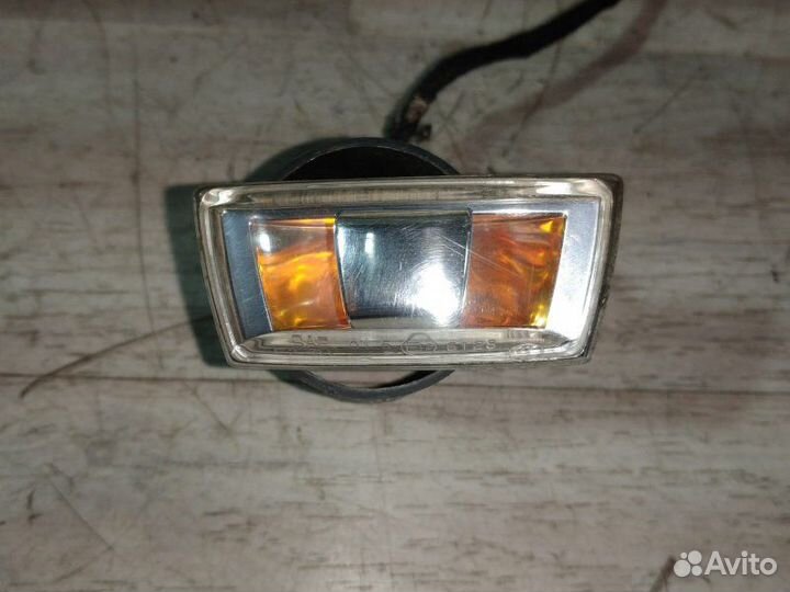 Повторитель в крыло передний Opel Astra H Twin