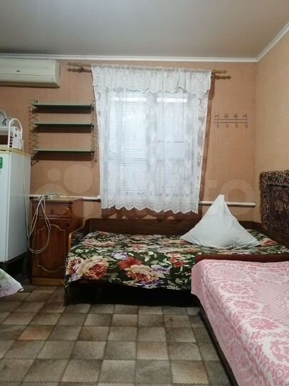 Комната 18 м² в 1-к., 1/2 эт.