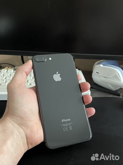 iPhone 8 Plus, 64 ГБ